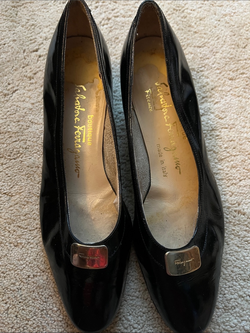 Salvatore Ferragamo Black Patent Leather Pumps with Signature Plaque